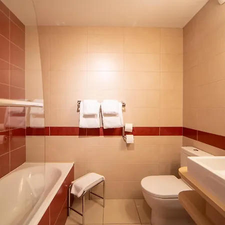 Wilson - Teritoria Otel Dijon
